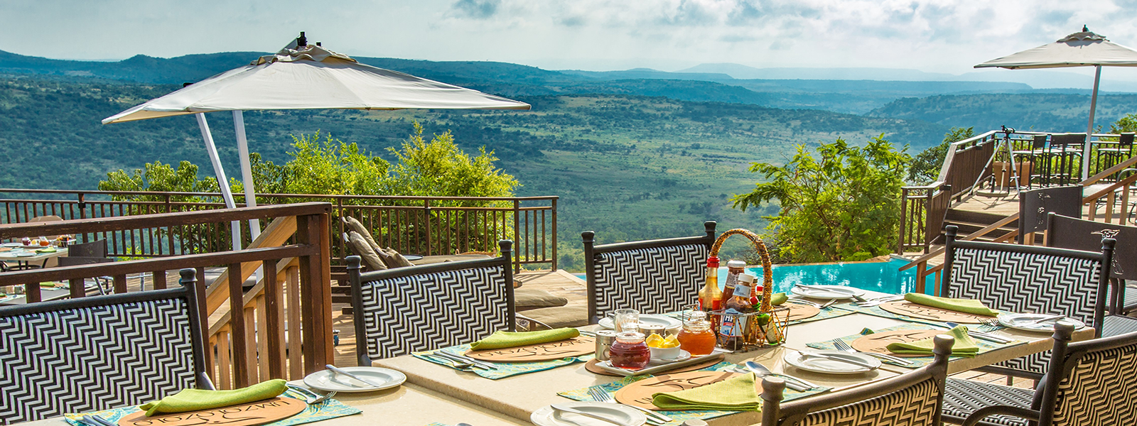 umzolozolo safari lodge